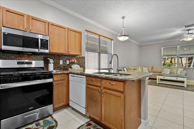 114 Lancaster Way, Royal Palm Beach, FL 33414