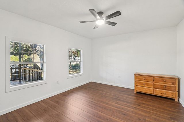 385 Alta Vista DR, Bastrop, TX 78602