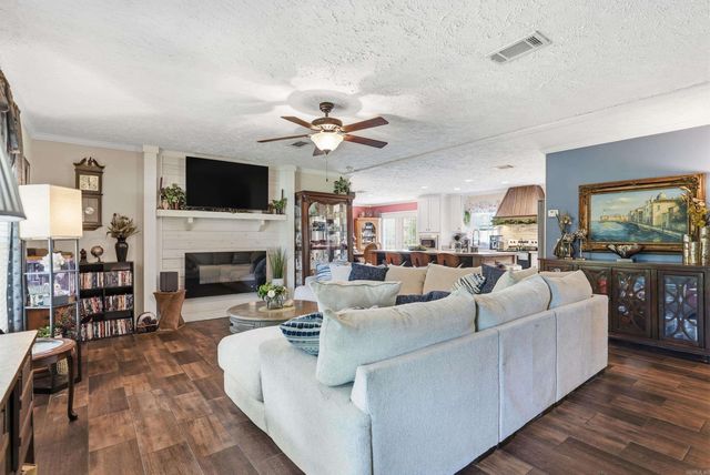 3001 S Evans Road, White Hall, AR 71602