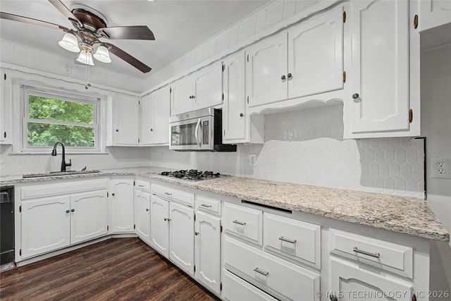5235 S 69th East Avenue, Tulsa, OK 74145