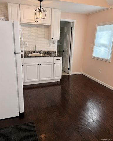 18 Orange Avenue, Suffern, NY 10901