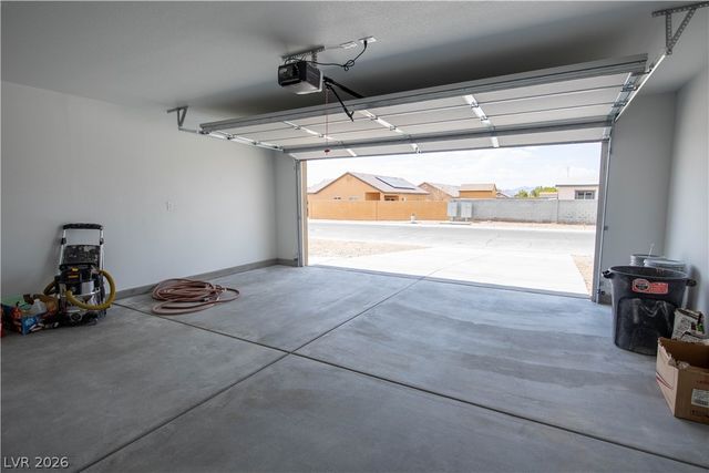 3925 North Mayfield Ranch Road, Pahrump, NV 89060