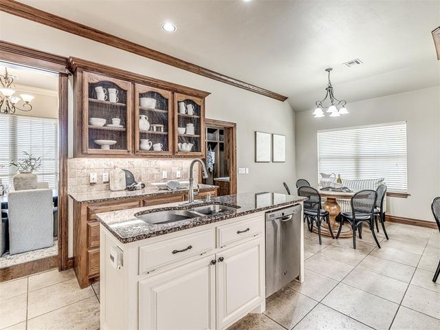 3815 SE 86th Place, Oklahoma City, OK 73135