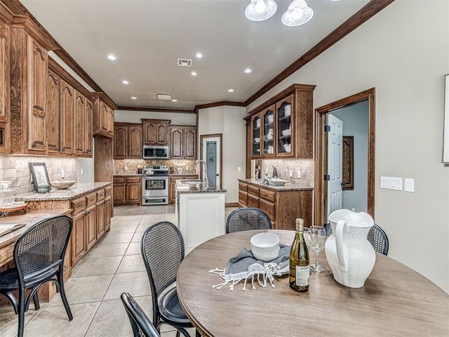 3815 SE 86th Place, Oklahoma City, OK 73135