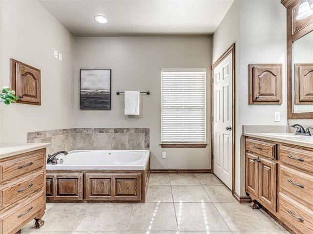 3815 SE 86th Place, Oklahoma City, OK 73135