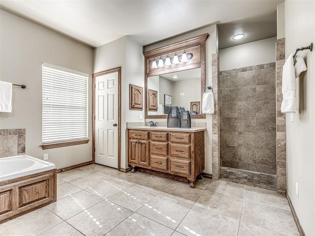 3815 SE 86th Place, Oklahoma City, OK 73135