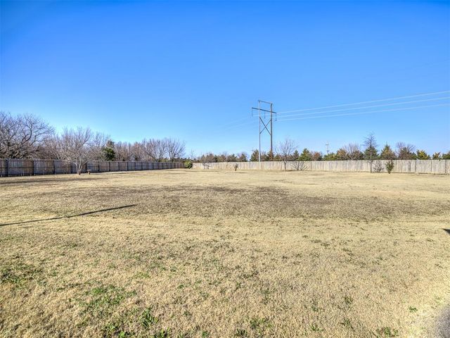 3815 SE 86th Place, Oklahoma City, OK 73135