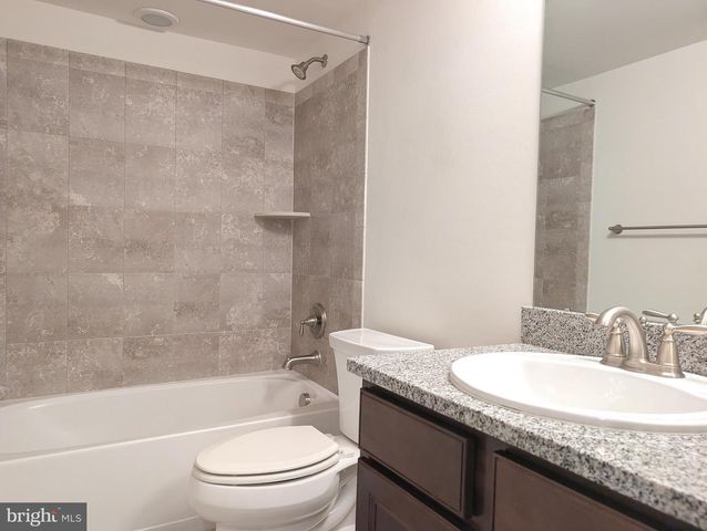 68 AUTUMN LN, Skillman, NJ 08558