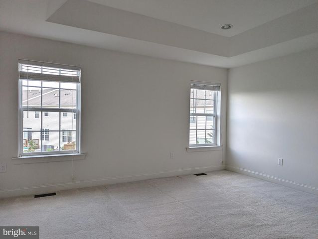 68 AUTUMN LN, Skillman, NJ 08558