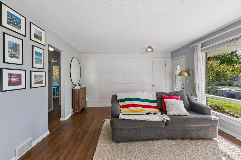 3647 Buchanan Street NE, Minneapolis, MN 55418 — photo 4