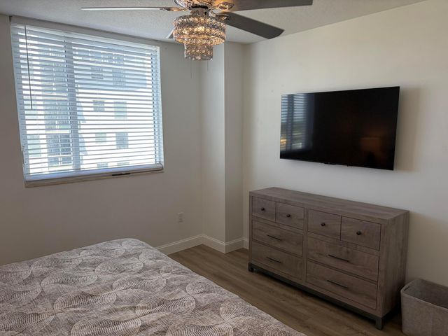 1551 N Flagler Drive 905, West Palm Beach, FL 33401