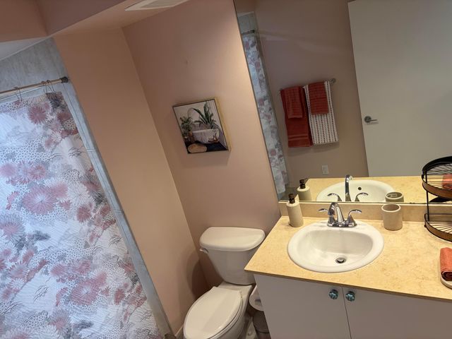 1551 N Flagler Drive 905, West Palm Beach, FL 33401