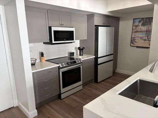 1551 N Flagler Drive 905, West Palm Beach, FL 33401