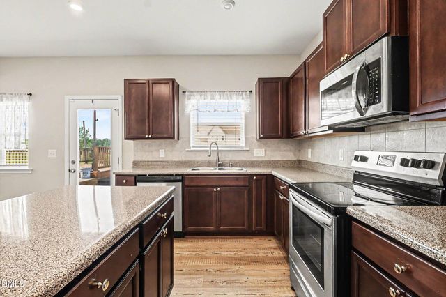 228 Monroe Fields Drive, Benson, NC 27504