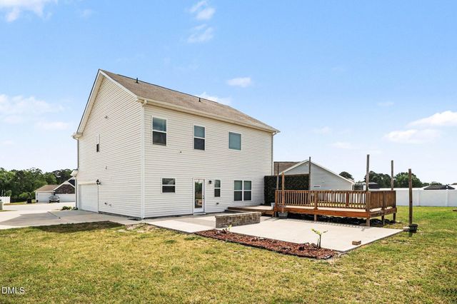 228 Monroe Fields Drive, Benson, NC 27504