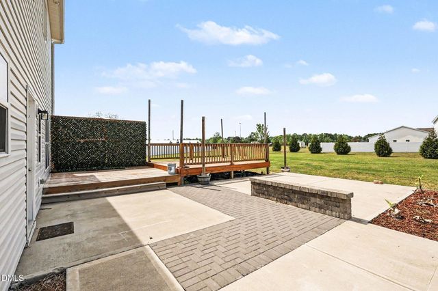 228 Monroe Fields Drive, Benson, NC 27504