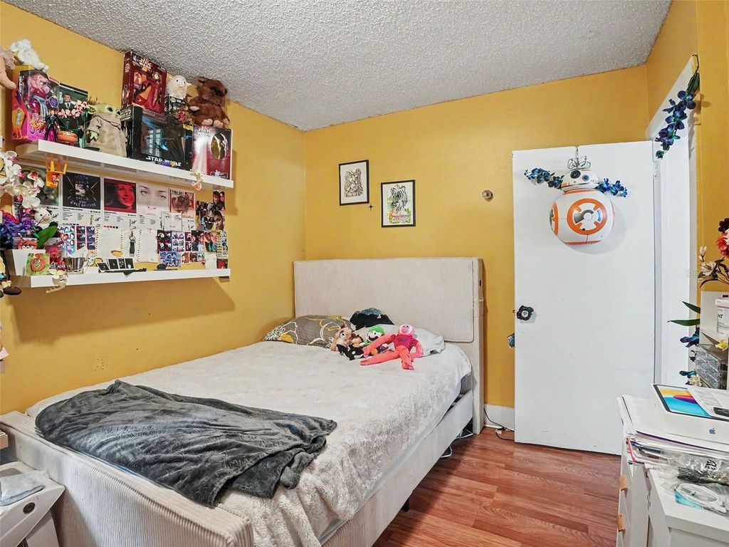 Image 19 of property listing at 313 LUCILE WAY, Orlando, FL 32835