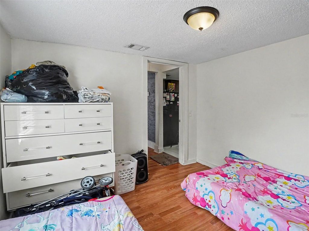 Image 23 of property listing at 313 LUCILE WAY, Orlando, FL 32835