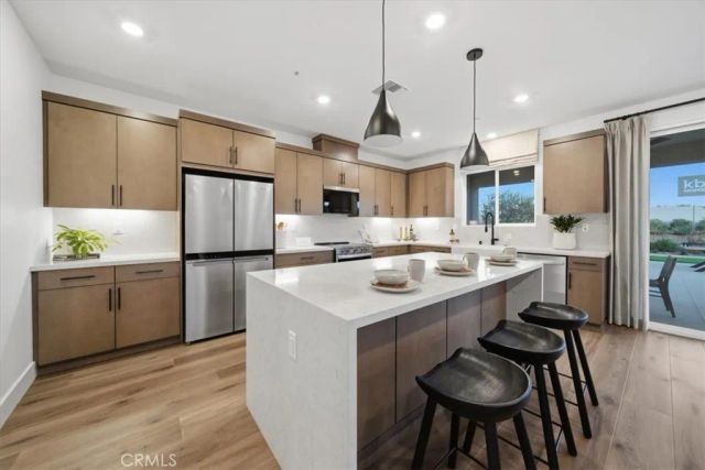 5565 W Avenue K-15, Lancaster, CA 93536