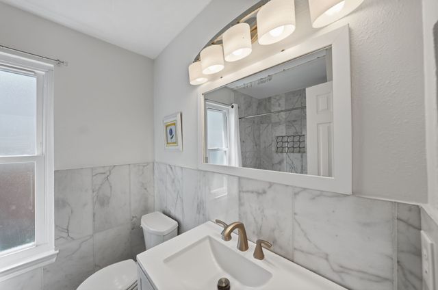 2317 Edinburgh Way, Garland, TX 75040