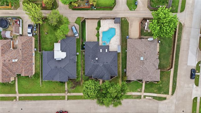 2317 Edinburgh Way, Garland, TX 75040