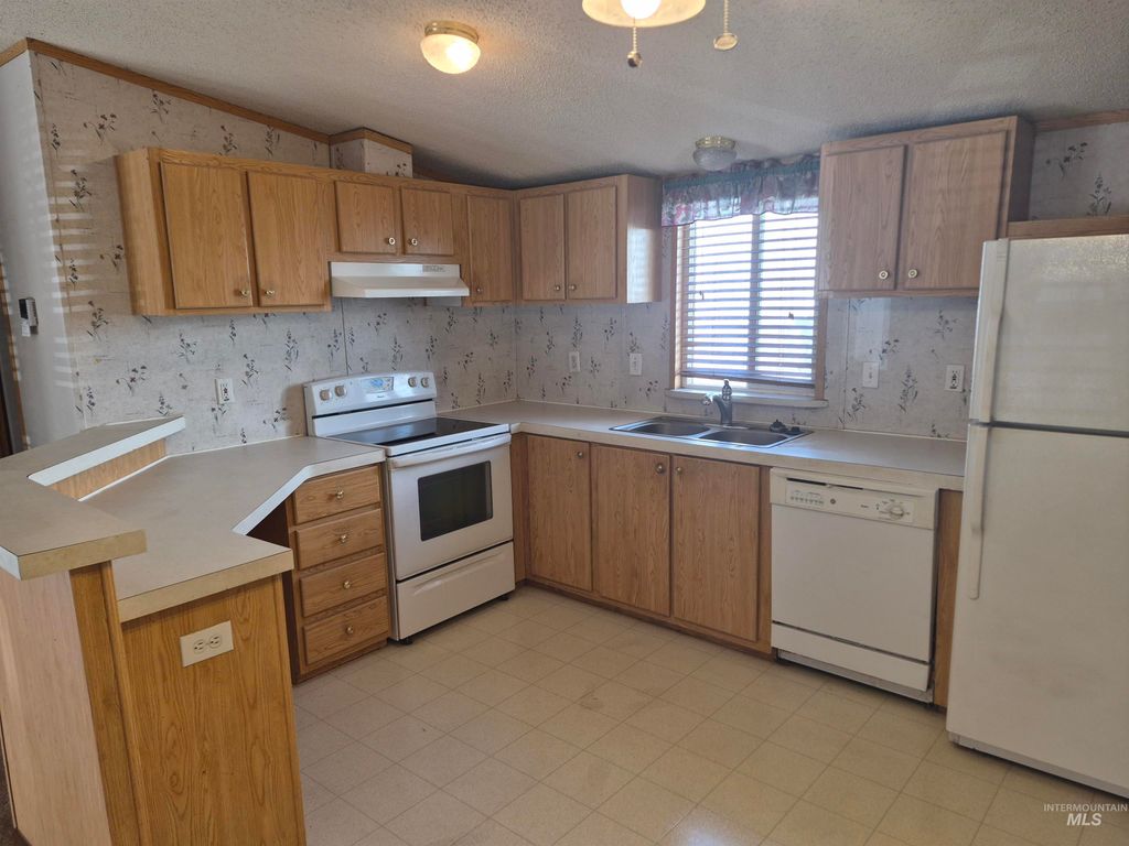 951 W Avalon St #23, Kuna, ID 83634 photo 5
