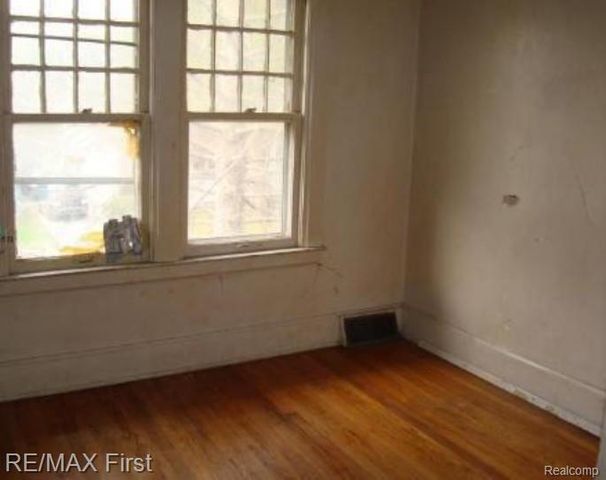 214 Tennyson Street, Highland Park, MI 48203