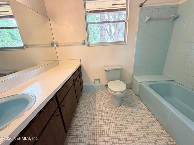 1530 NAVAHO Avenue, Jacksonville, FL 32210