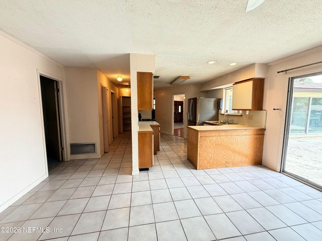 1530 NAVAHO Avenue, Jacksonville, FL 32210