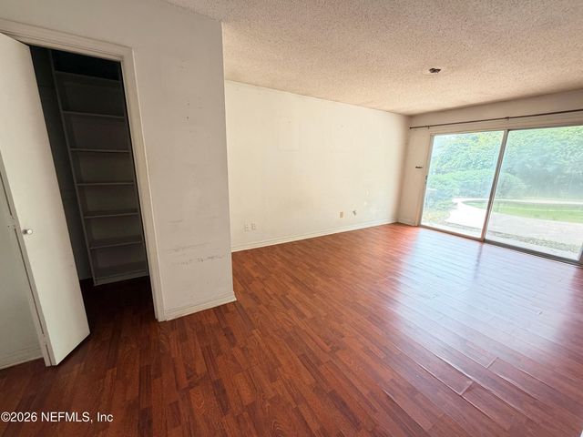 1530 NAVAHO Avenue, Jacksonville, FL 32210
