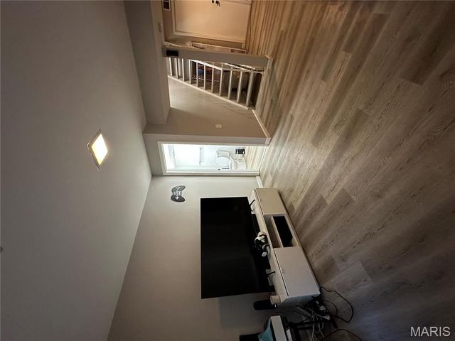 1163 Appleseed Lane B, St Louis, MO 63132