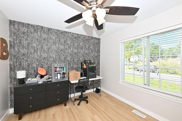 N1476 Chicago DRIVE, Genoa City, WI 53128