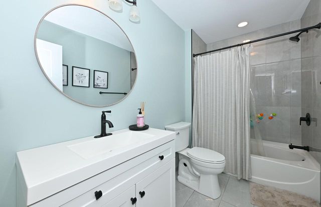 N1476 Chicago DRIVE, Genoa City, WI 53128