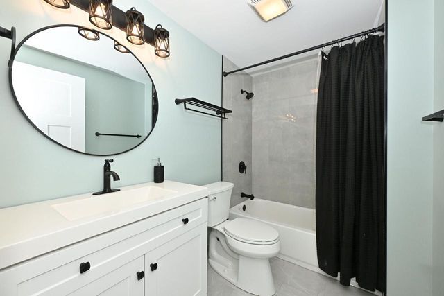 N1476 Chicago DRIVE, Genoa City, WI 53128