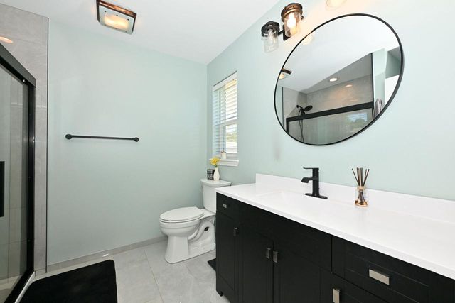 N1476 Chicago DRIVE, Genoa City, WI 53128