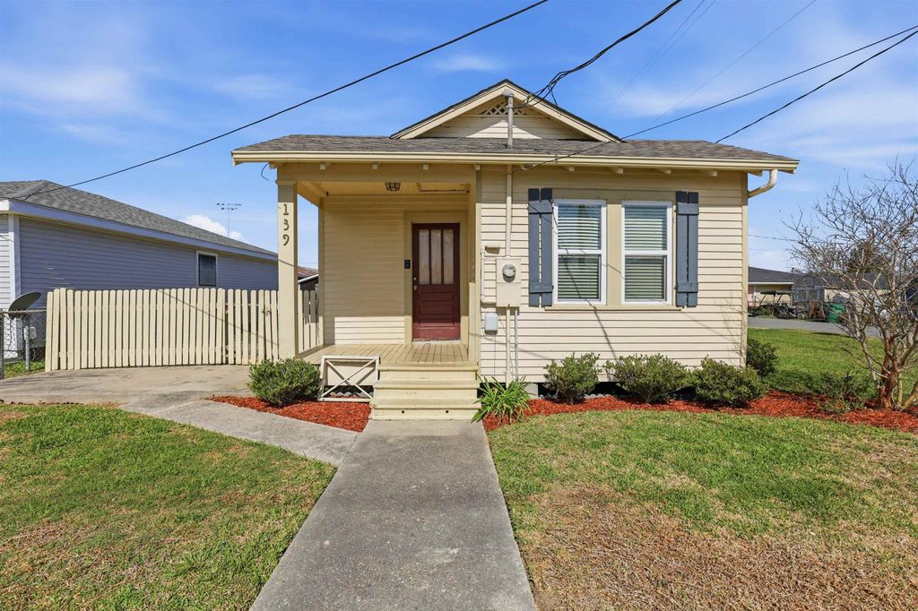 139 East 6th Street, Larose, LA 70373
