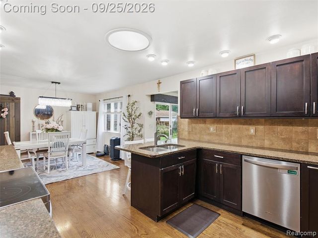 17405 Loranger Street, Clinton Township, MI 48038