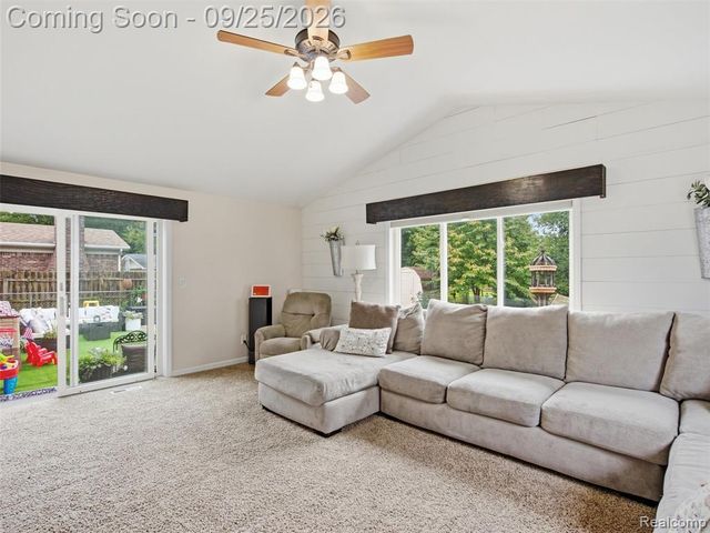 17405 Loranger Street, Clinton Township, MI 48038