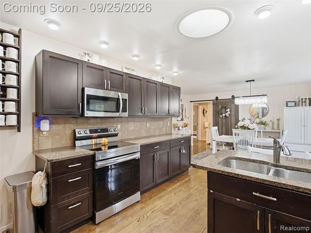 17405 Loranger Street, Clinton Township, MI 48038