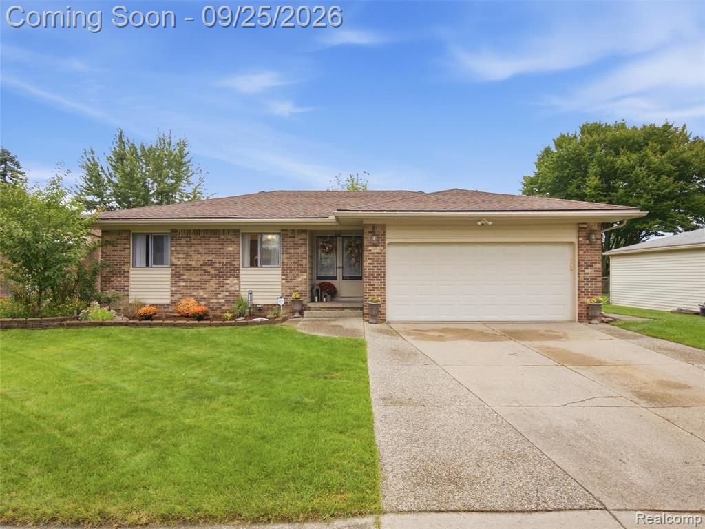 17405 Loranger Street, Clinton Township, MI 48038