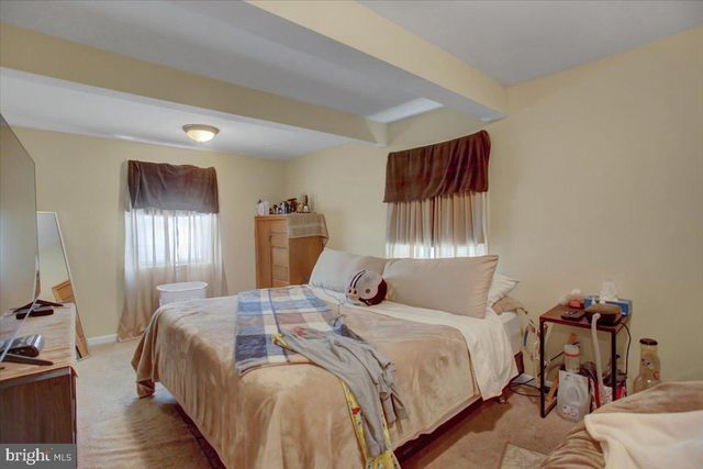 254 W MAIN ST, Waynesboro, PA 17268