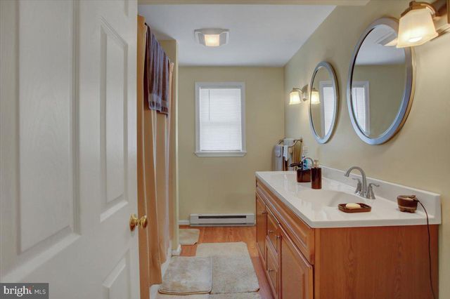 254 W MAIN ST, Waynesboro, PA 17268