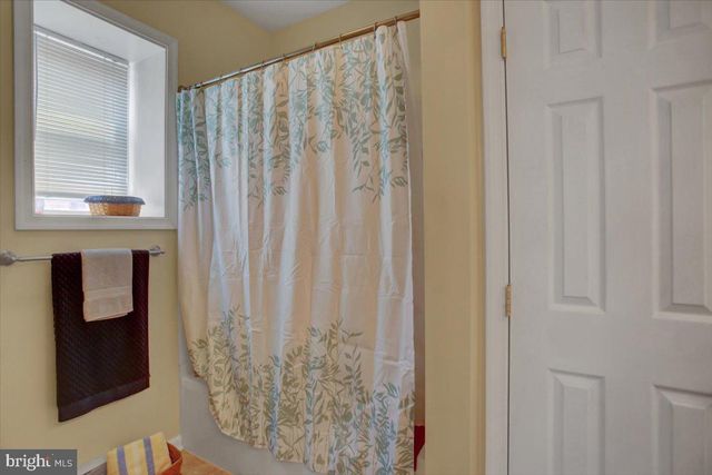 254 W MAIN ST, Waynesboro, PA 17268