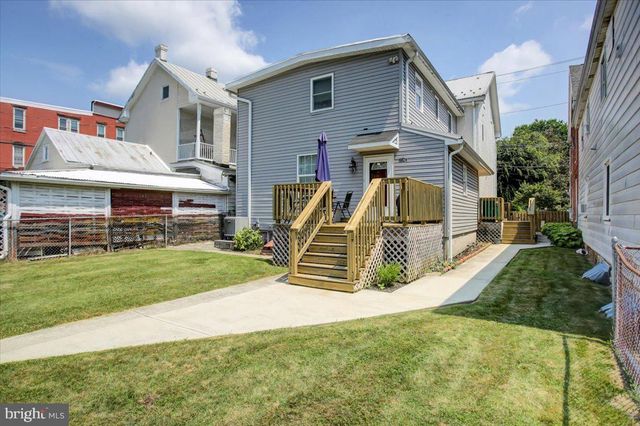254 W MAIN ST, Waynesboro, PA 17268