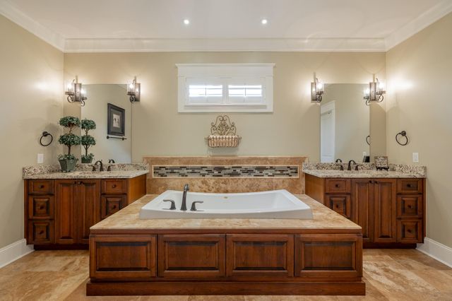 8997 Rostis Lane, Chattanooga, TN 37421