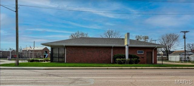 1833 3rd Street, Madison, IL 62060