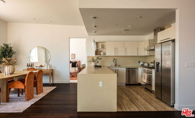855 N Croft Avenue PH4, West Hollywood, CA 90069