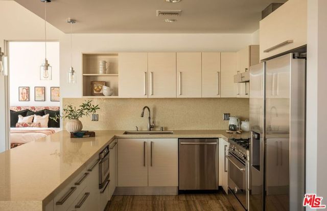 855 N Croft Avenue PH4, West Hollywood, CA 90069