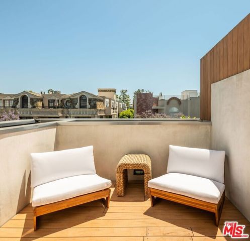855 N Croft Avenue PH4, West Hollywood, CA 90069