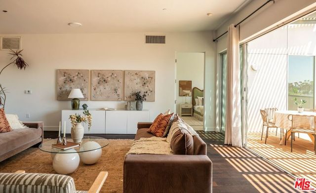 855 N Croft Avenue PH4, West Hollywood, CA 90069